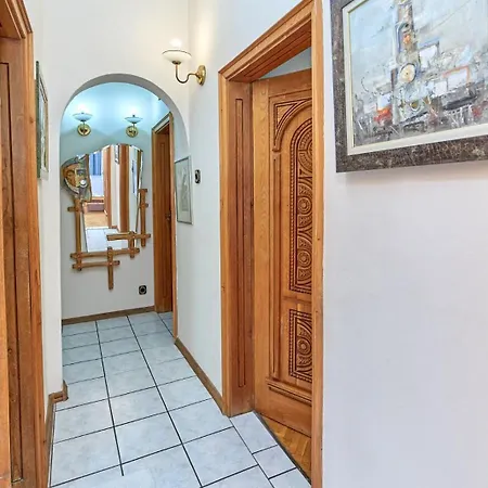 Apartment бриз *