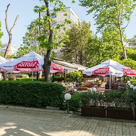 бриз Apartment Burgas